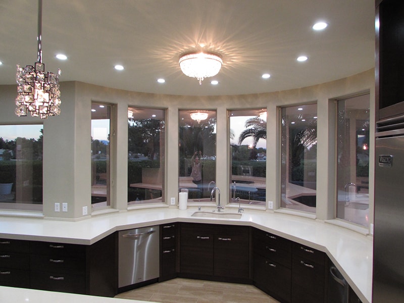 Kitchen-caesar-stone-counters-led-lighting