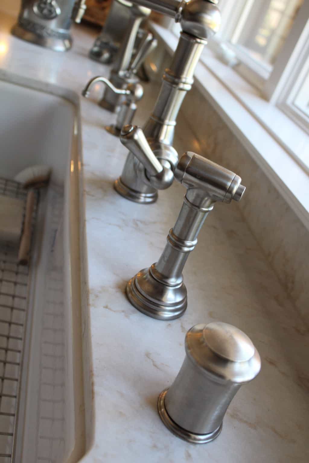 Sink Fixtures