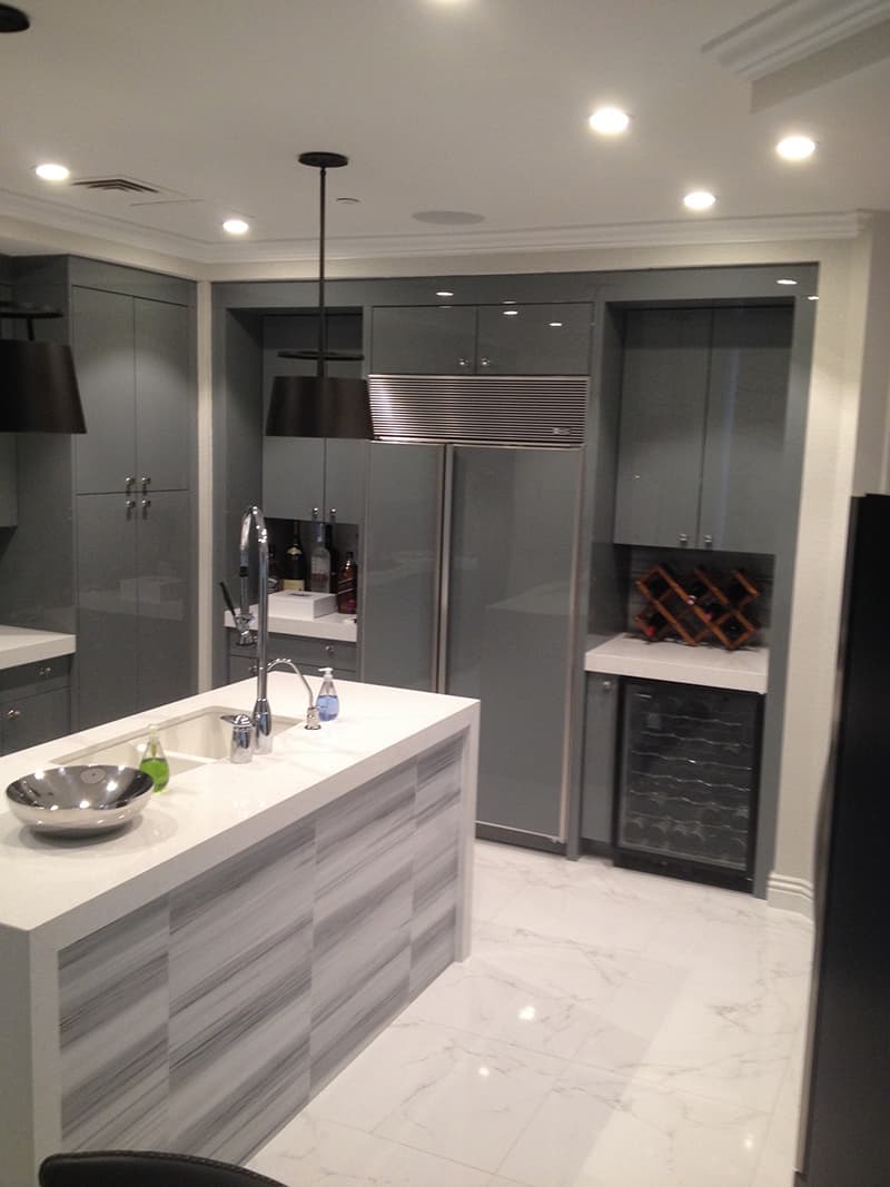 kitchen-lacquered-cabinetry-grey-cabinets